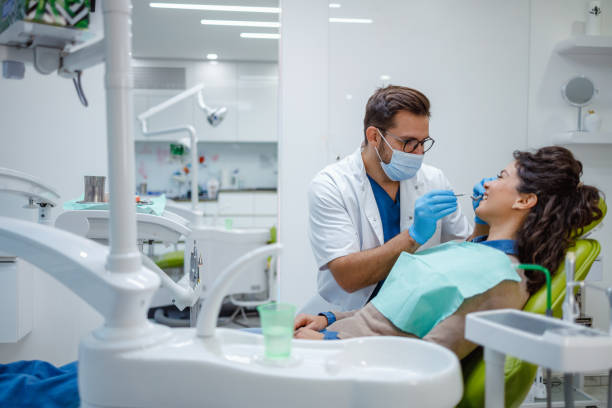 Best Root Canal Treatment  in Fulton, IL